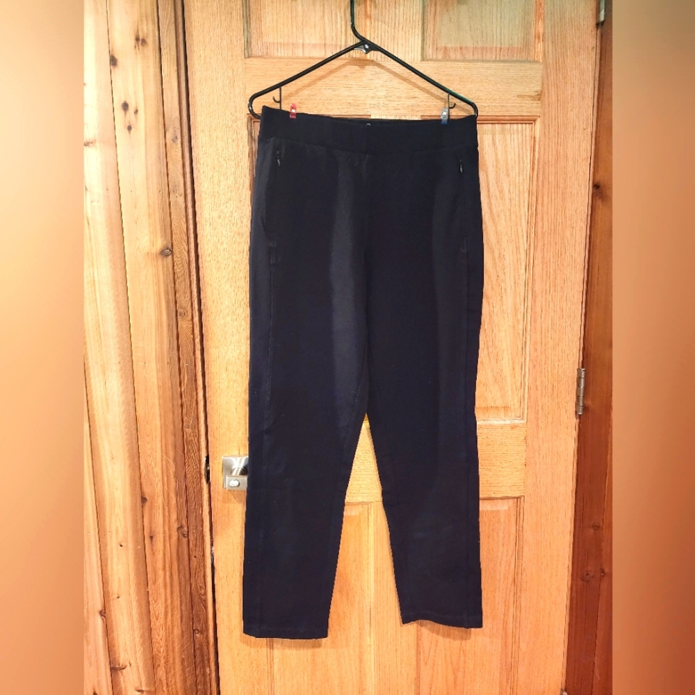 Talbots Size M Straight leg....stretch. Ladies pants. 89% cotton, 11% spandex